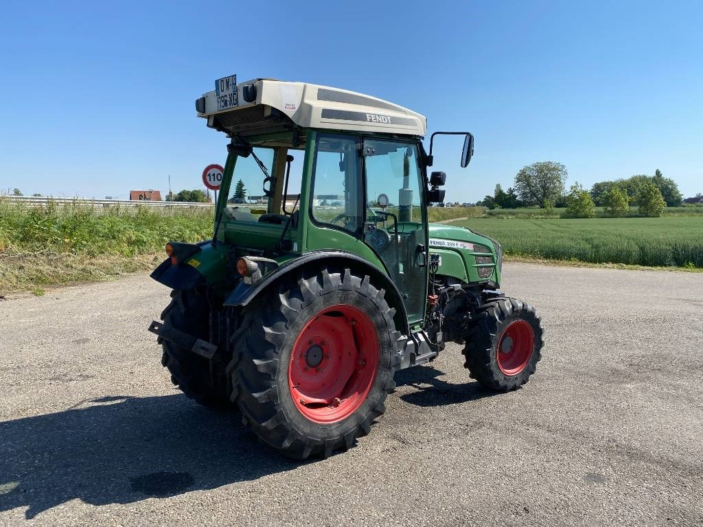 Fendt 209F Vario TMS 1er Main endommagé - Tractor: foto 4 Fendt 209F Vario TMS 1er Main endommagé - Tractor: foto 4