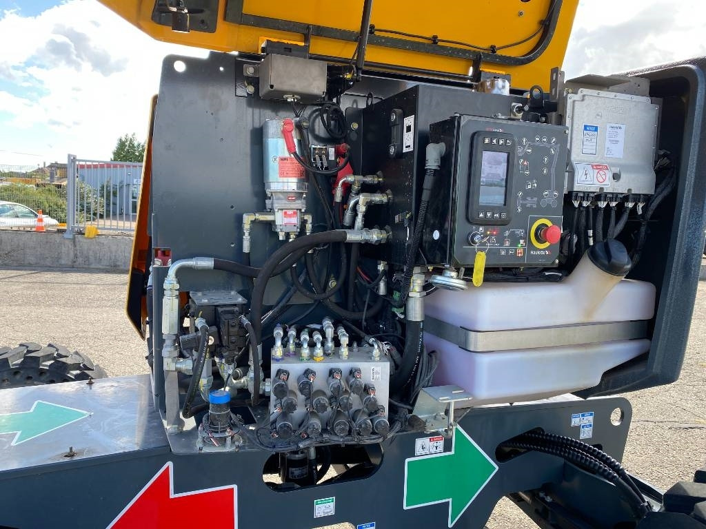 Plataforma articulada Haulotte HA16 RT/PRO-Certificat CE endommagée: foto 19 Plataforma articulada Haulotte HA16 RT/PRO-Certificat CE endommagée: foto 19