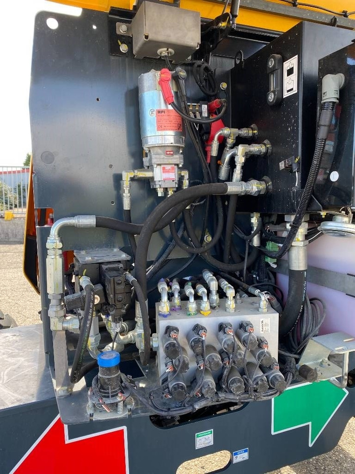 Plataforma articulada Haulotte HA16 RT/PRO-Certificat CE endommagée: foto 20 Plataforma articulada Haulotte HA16 RT/PRO-Certificat CE endommagée: foto 20