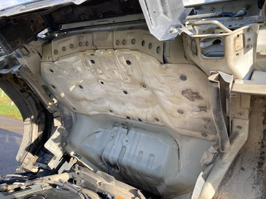 Camión portavehículos Isuzu P75-S2/MONZA 1er Main Carte grise Française: foto 41