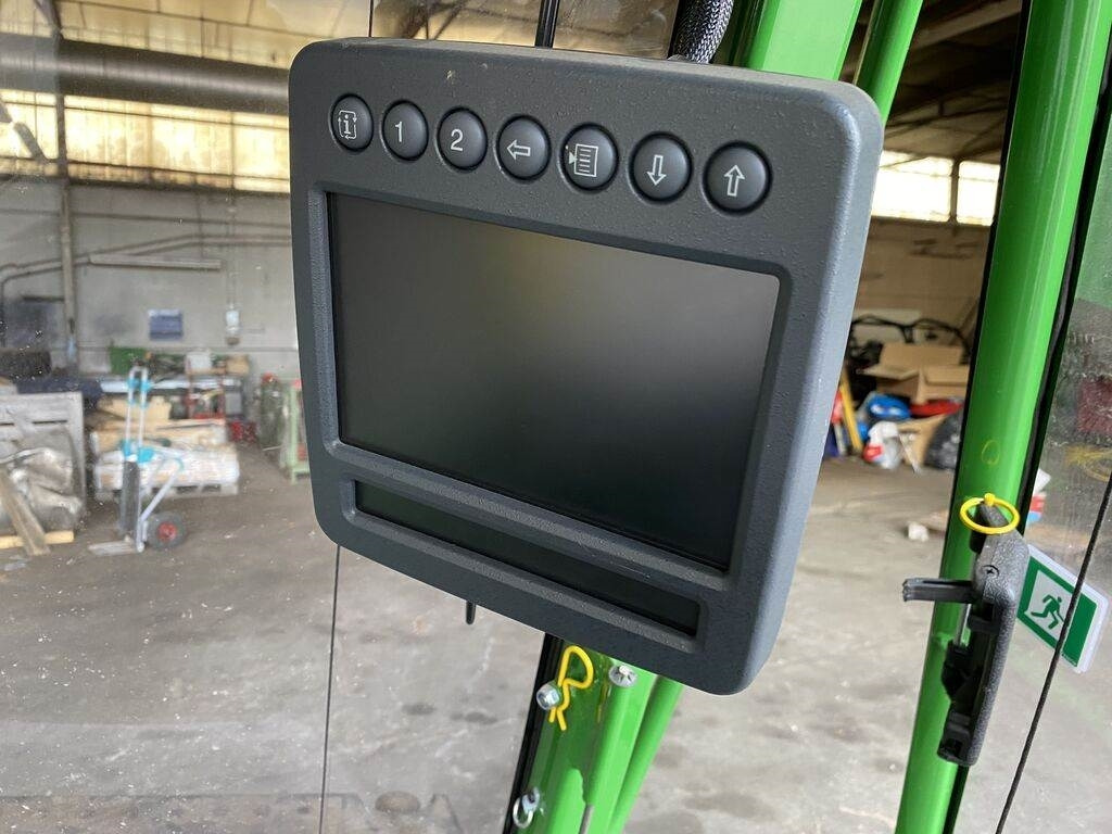 Cabina para Camión John Deere SERIE 10: foto 12
