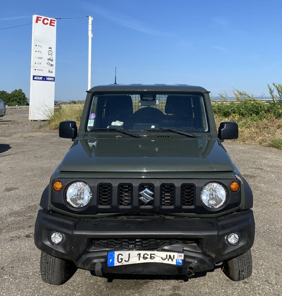 Suzuki JIMNY 1.5i 102/AllGrip endommagé - Coche: foto 2 Suzuki JIMNY 1.5i 102/AllGrip endommagé - Coche: foto 2