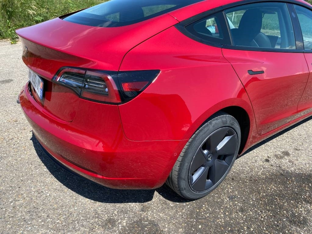 Coche Tesla MODEL 3 5YJ3 - Rwd Carte Grise Française endommagé: foto 43