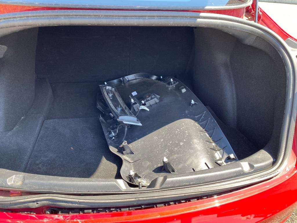 Coche Tesla MODEL 3 5YJ3 - Rwd Carte Grise Française endommagé: foto 39