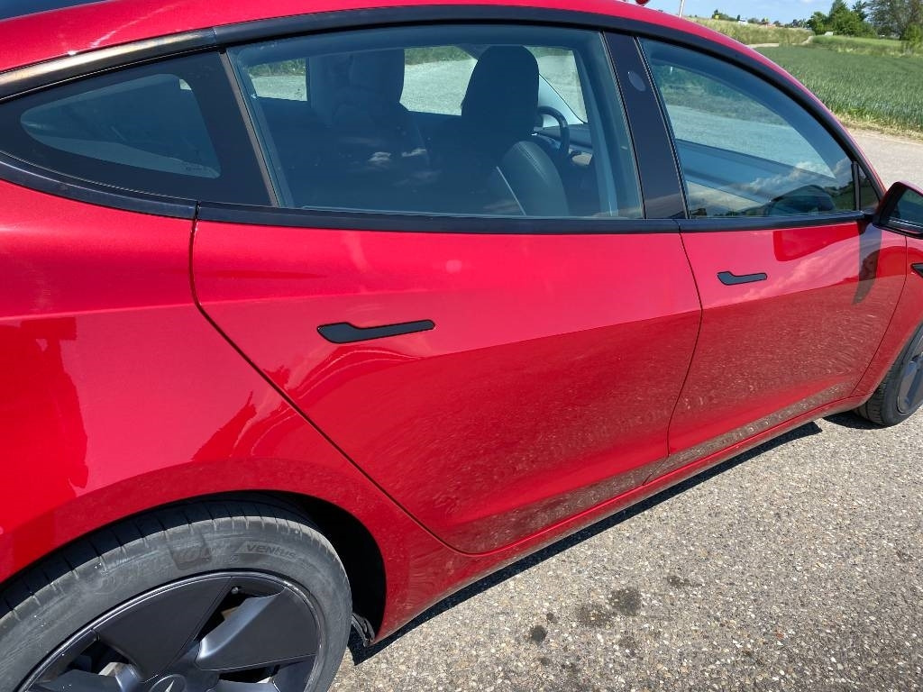 Coche Tesla MODEL 3 5YJ3 - Rwd Carte Grise Française endommagé: foto 47