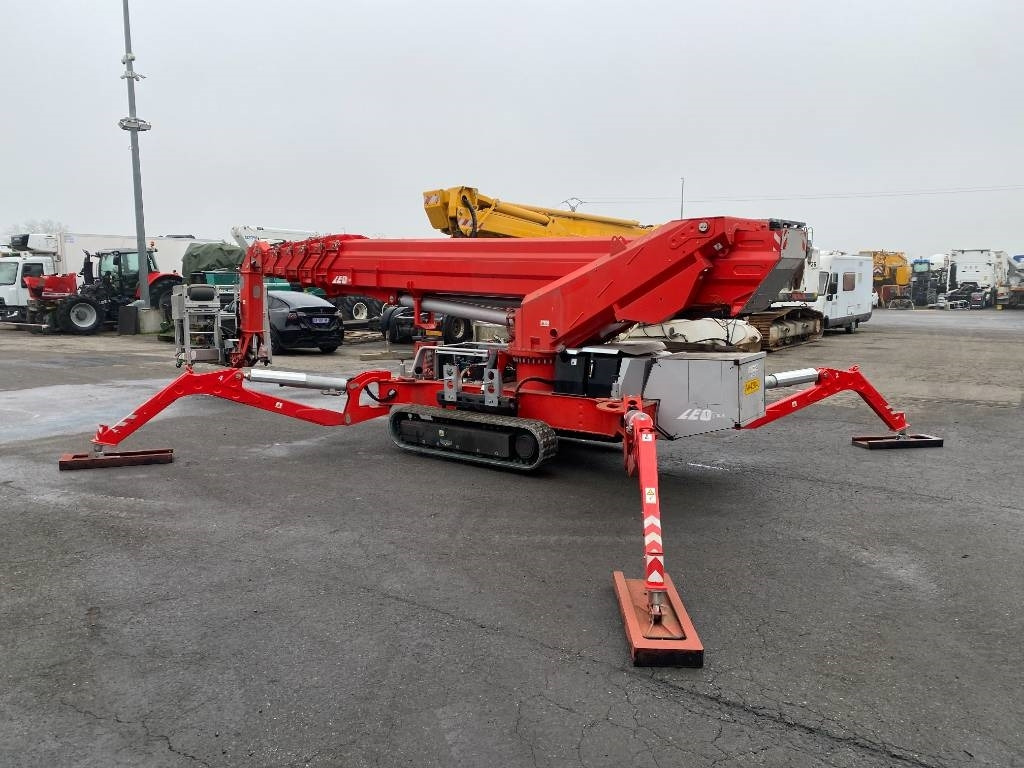 Plataforma araña Teupen LEO35T/PLUS a réparer: foto 13 Plataforma araña Teupen LEO35T/PLUS a réparer: foto 13