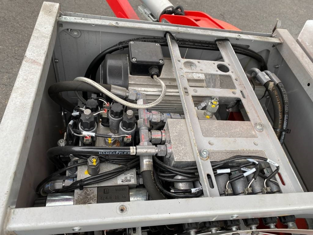 Plataforma araña Teupen LEO35T/PLUS a réparer: foto 34 Plataforma araña Teupen LEO35T/PLUS a réparer: foto 34