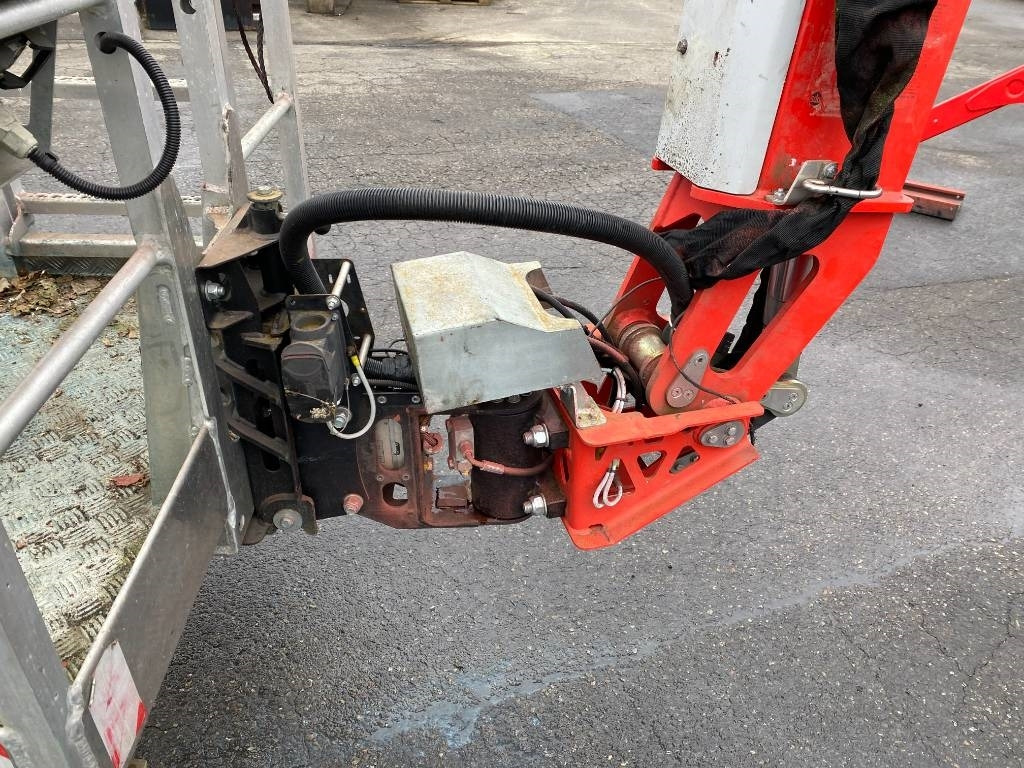 Plataforma araña Teupen LEO35T/PLUS a réparer: foto 20 Plataforma araña Teupen LEO35T/PLUS a réparer: foto 20