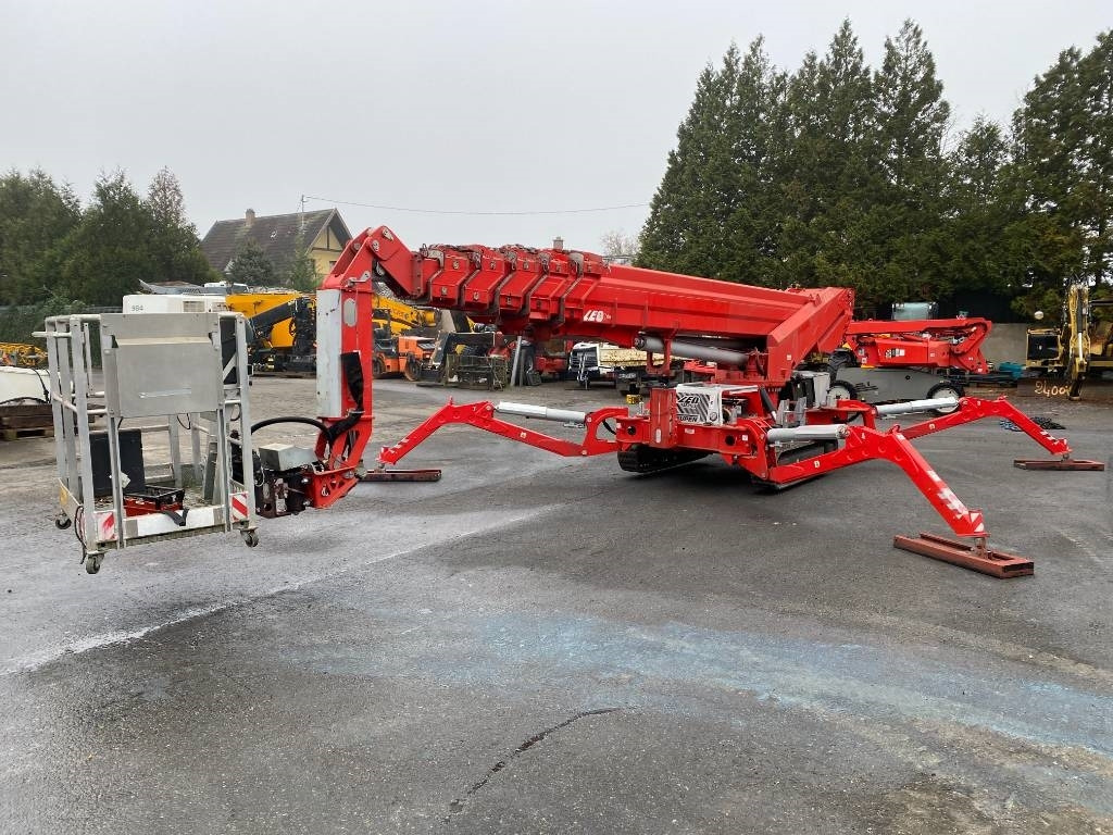 Plataforma araña Teupen LEO35T/PLUS a réparer: foto 7 Plataforma araña Teupen LEO35T/PLUS a réparer: foto 7