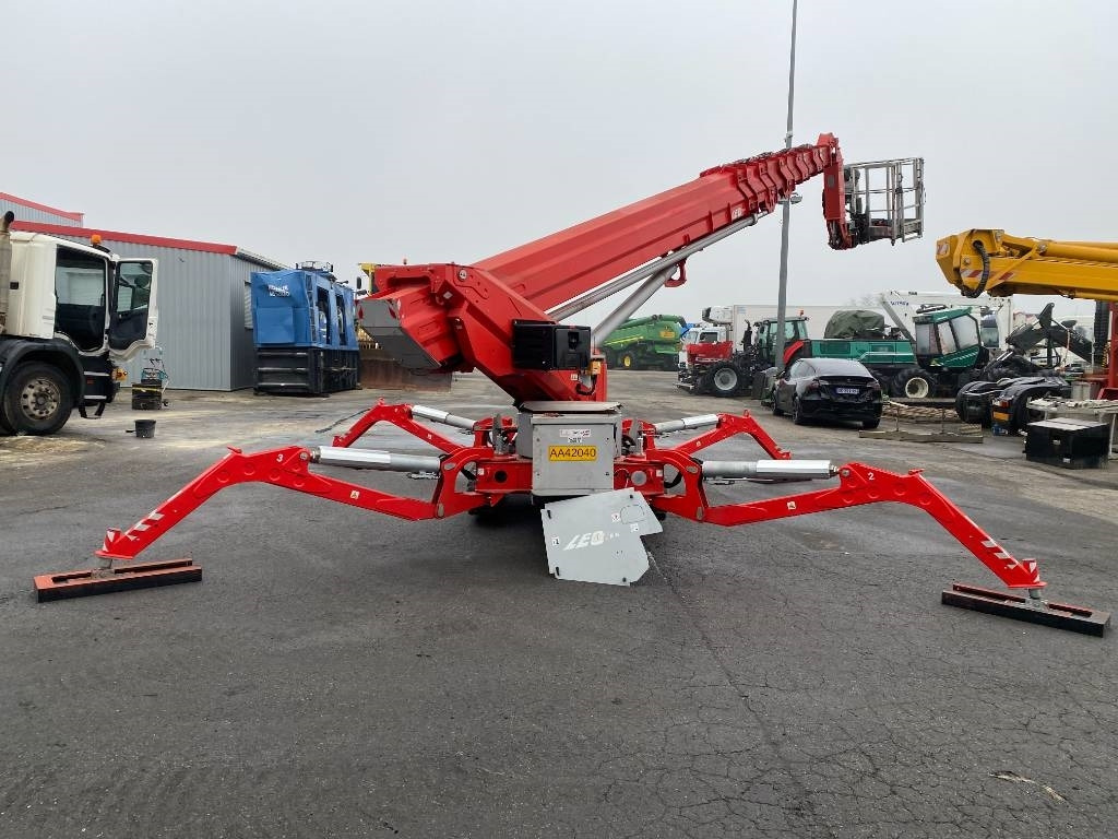 Plataforma araña Teupen LEO35T/PLUS a réparer: foto 45 Plataforma araña Teupen LEO35T/PLUS a réparer: foto 45