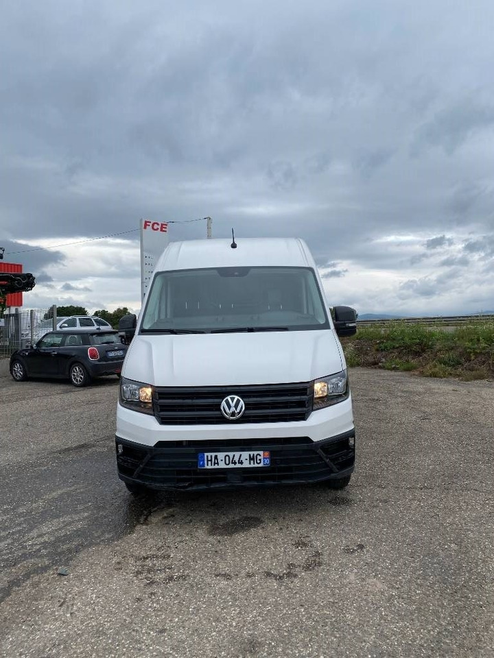 Volkswagen CRAFTER 2.0 TDI 140 L2H3 / 1er Main endommagée - Furgoneta caja cerrada: foto 2 Volkswagen CRAFTER 2.0 TDI 140 L2H3 / 1er Main endommagée - Furgoneta caja cerrada: foto 2