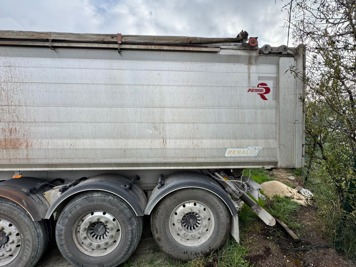 Benalu - Semirremolque volquete: foto 5 Benalu - Semirremolque volquete: foto 5
