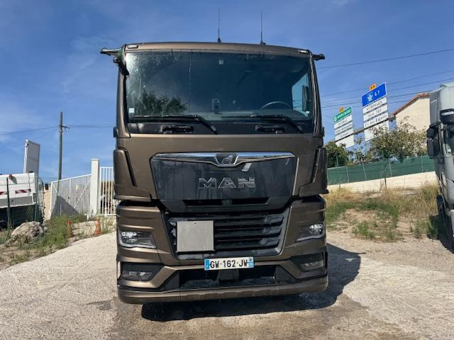 MAN TGX 18-520 - Cabeza tractora: foto 2 MAN TGX 18-520 - Cabeza tractora: foto 2