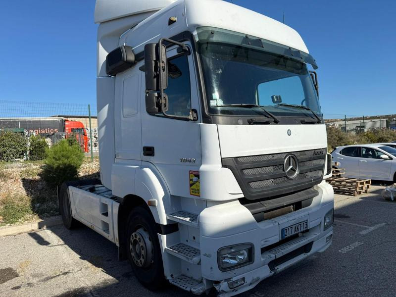 Mercedes AXOR 1843 MANUAL GEARBOX - Cabeza tractora: foto 1 Mercedes AXOR 1843 MANUAL GEARBOX - Cabeza tractora: foto 1