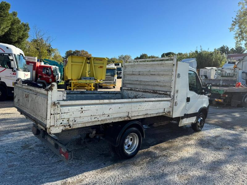 Iveco Daily 35C12 - Furgoneta basculante: foto 4 Iveco Daily 35C12 - Furgoneta basculante: foto 4