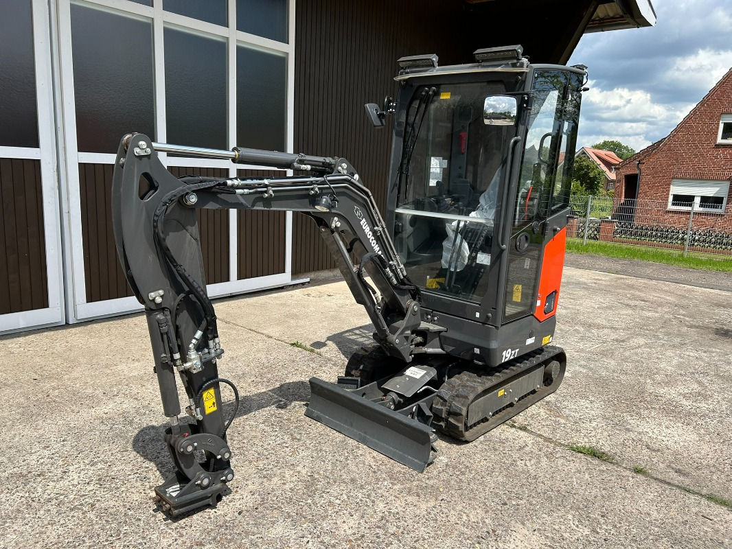 Eurocomach 19ZT - Miniexcavadora: foto 1 Eurocomach 19ZT - Miniexcavadora: foto 1