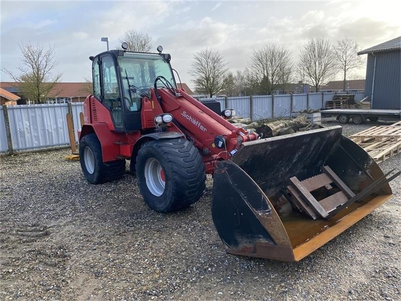 Schäffer 9630T - Cargadora de ruedas telescópica: foto 2 Schäffer 9630T - Cargadora de ruedas telescópica: foto 2