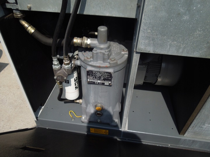 ATLAS COPCO GA22P - Compresor de aire: foto 2 ATLAS COPCO GA22P - Compresor de aire: foto 2