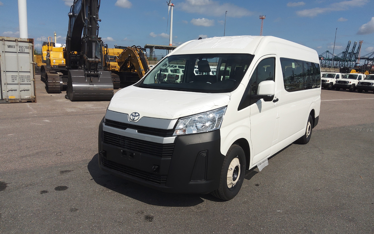 Toyota Hiace HIGH ROOF / TOIT HAUT 3.5L Petrol Manual - Minibús, Furgoneta de pasajeros: foto 1 Toyota Hiace HIGH ROOF / TOIT HAUT 3.5L Petrol Manual - Minibús, Furgoneta de pasajeros: foto 1