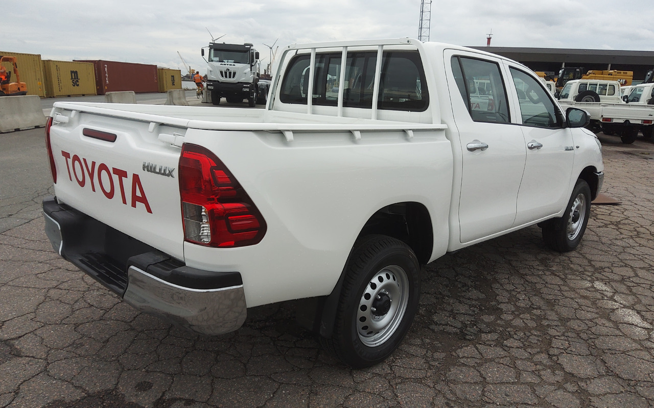Pick-up nuevo Toyota Hilux / Revo Pick-up double cabin pack security 2.4L Turbo Diesel Manual: foto 6 Pick-up nuevo Toyota Hilux / Revo Pick-up double cabin pack security 2.4L Turbo Diesel Manual: foto 6