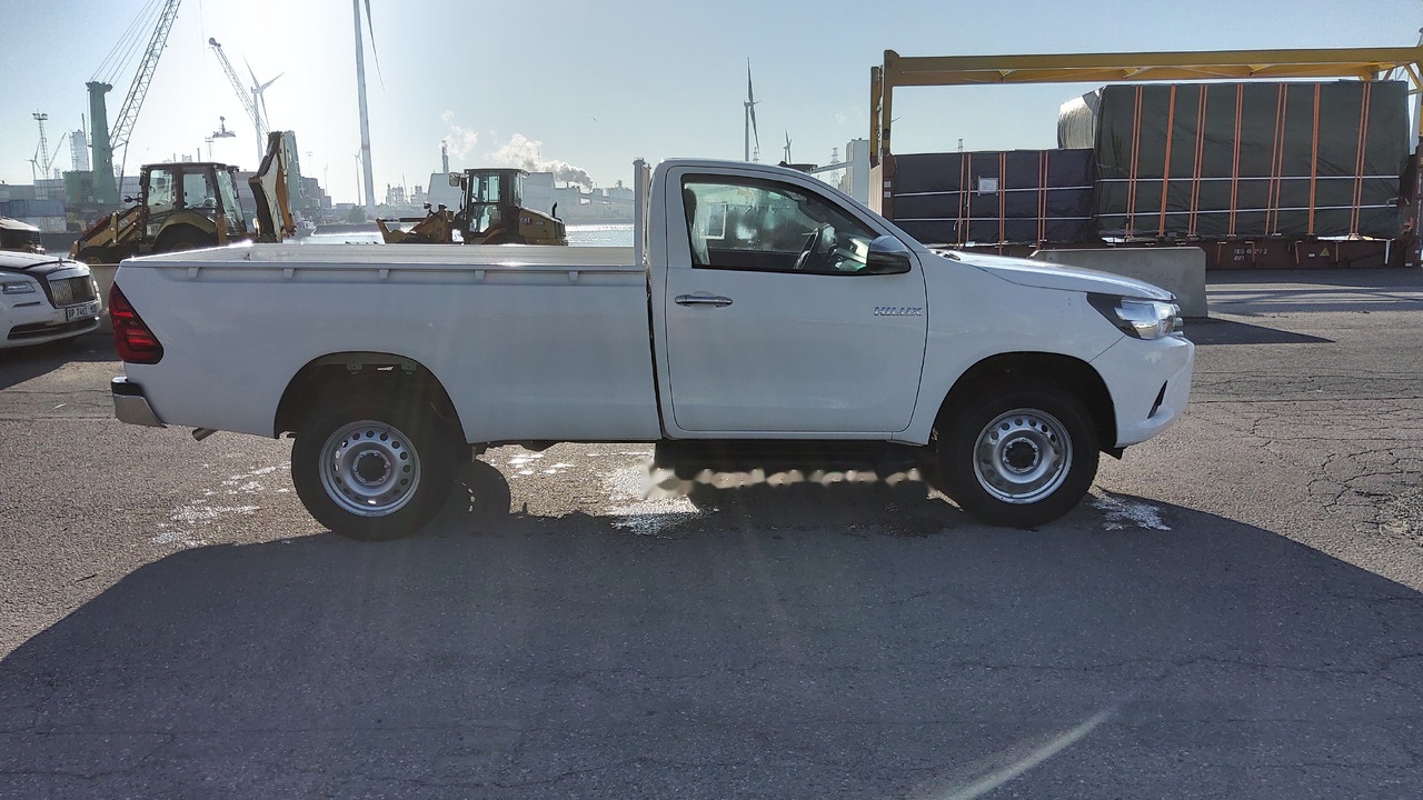 Toyota Hilux / Revo Pick-up single Cab pack security 2.4L Turbo Diesel Manual - Pick-up: foto 2 Toyota Hilux / Revo Pick-up single Cab pack security 2.4L Turbo Diesel Manual - Pick-up: foto 2
