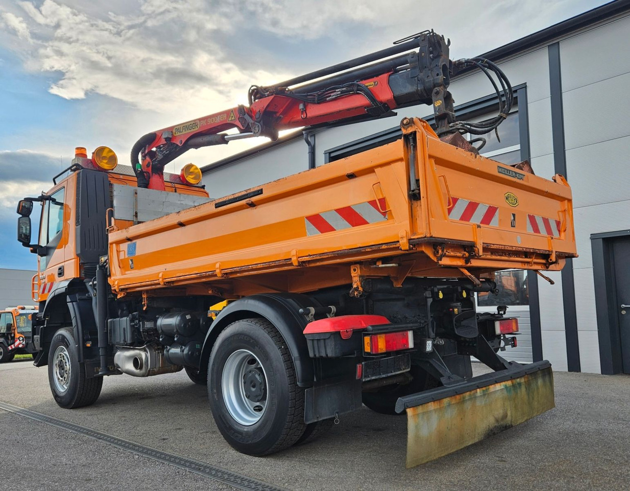 Iveco Trakker 190T33 4x4 Euro5 Kran Palfinger Funk - Camión volquete, Camión grúa: foto 4 Iveco Trakker 190T33 4x4 Euro5 Kran Palfinger Funk - Camión volquete, Camión grúa: foto 4