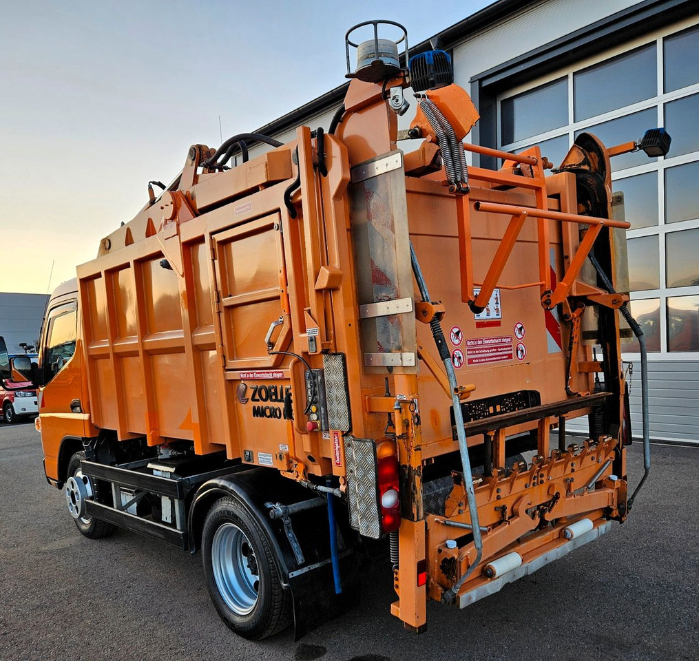 Mitsubishi Fuso Canter 6S15 Zoeller Micro Müllpresse - Camión de basura: foto 3 Mitsubishi Fuso Canter 6S15 Zoeller Micro Müllpresse - Camión de basura: foto 3