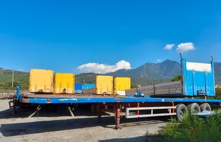 Semirimorchi Pianali - varie marche e modelli - Semirremolque góndola rebajadas: foto 2 Semirimorchi Pianali - varie marche e modelli - Semirremolque góndola rebajadas: foto 2