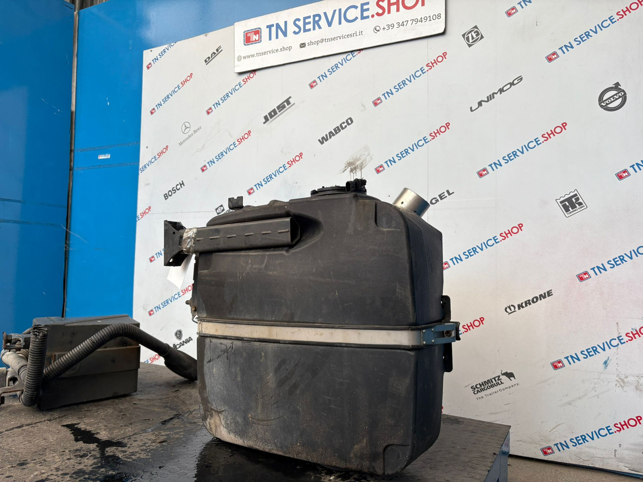 Serbatoio Adblue Iveco - Depósito de AdBlue para Furgoneta: foto 2 Serbatoio Adblue Iveco - Depósito de AdBlue para Furgoneta: foto 2