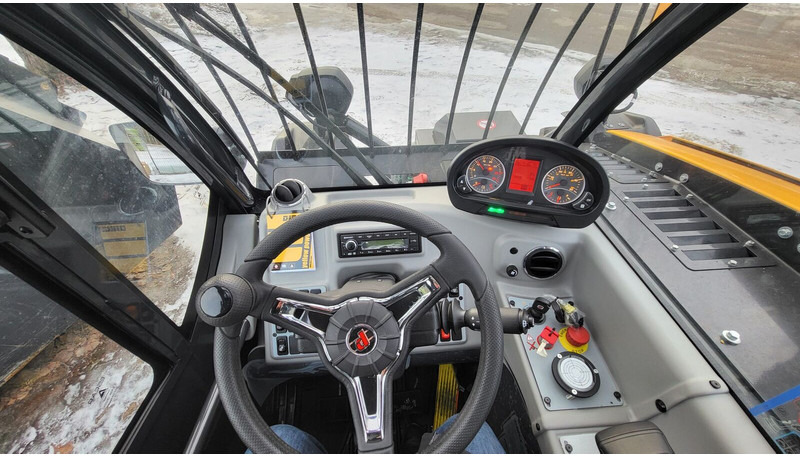 Dieci Mini Agri 20.4 SMART - Cargadora: foto 2 Dieci Mini Agri 20.4 SMART - Cargadora: foto 2