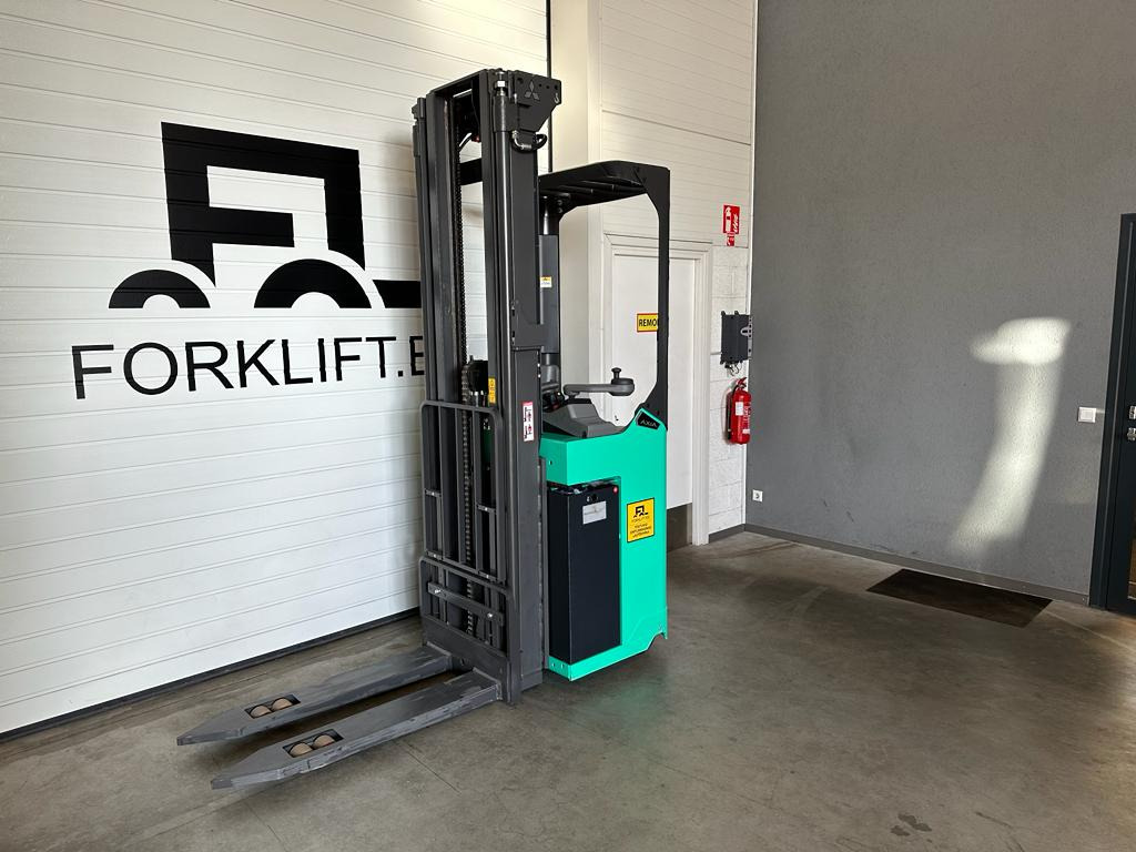 Mitsubishi SBR16N - Apilador: foto 1 Mitsubishi SBR16N - Apilador: foto 1