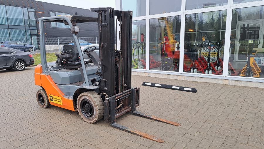 Carretilla elevadora diésel Toyota 02-8FDF20: foto 7