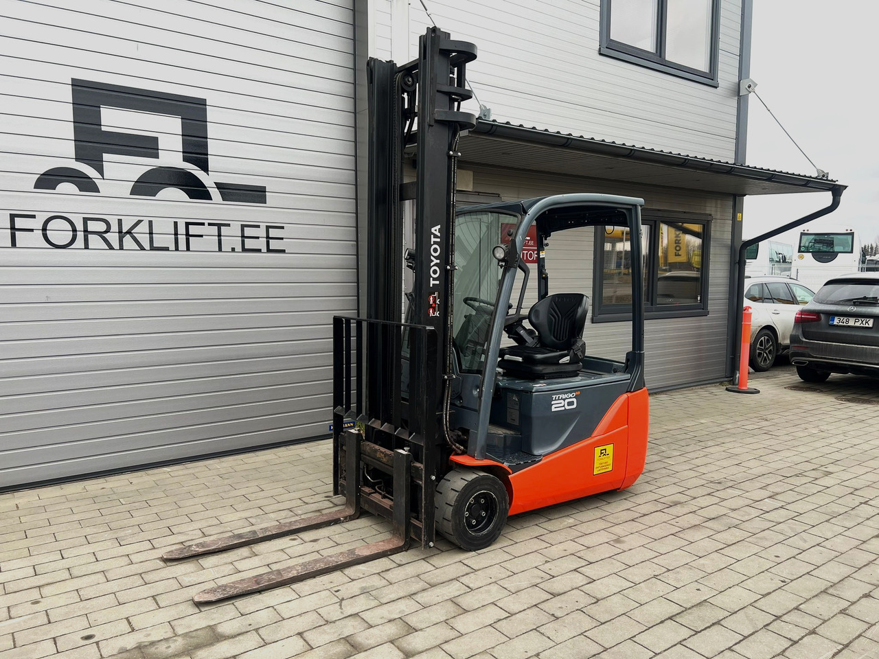 Toyota 8FBE20T - Carretilla elevadora eléctrica: foto 1 Toyota 8FBE20T - Carretilla elevadora eléctrica: foto 1