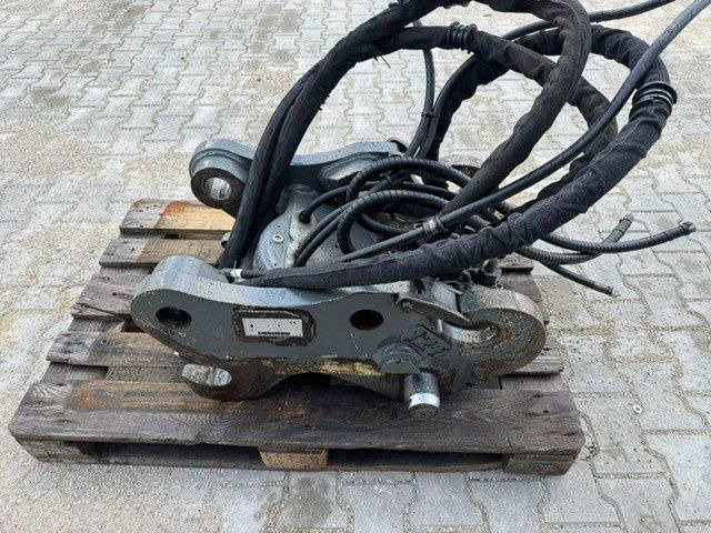 Liebherr Likufix SWA48 - Acoplamiento rápido: foto 1 Liebherr Likufix SWA48 - Acoplamiento rápido: foto 1