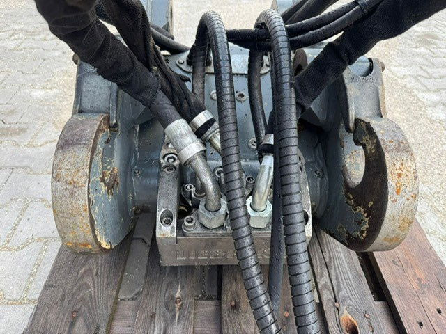 Liebherr Likufix SWA48 - Acoplamiento rápido: foto 5 Liebherr Likufix SWA48 - Acoplamiento rápido: foto 5