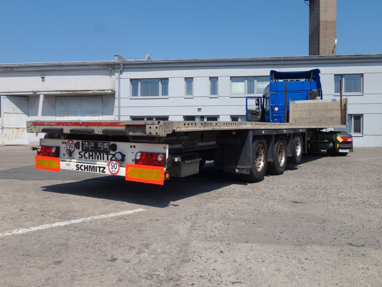 Schmitz Cargobull SCS 24/L , MEGA, Liftaachse, Plattform - Semirremolque lona: foto 4 Schmitz Cargobull SCS 24/L , MEGA, Liftaachse, Plattform - Semirremolque lona: foto 4