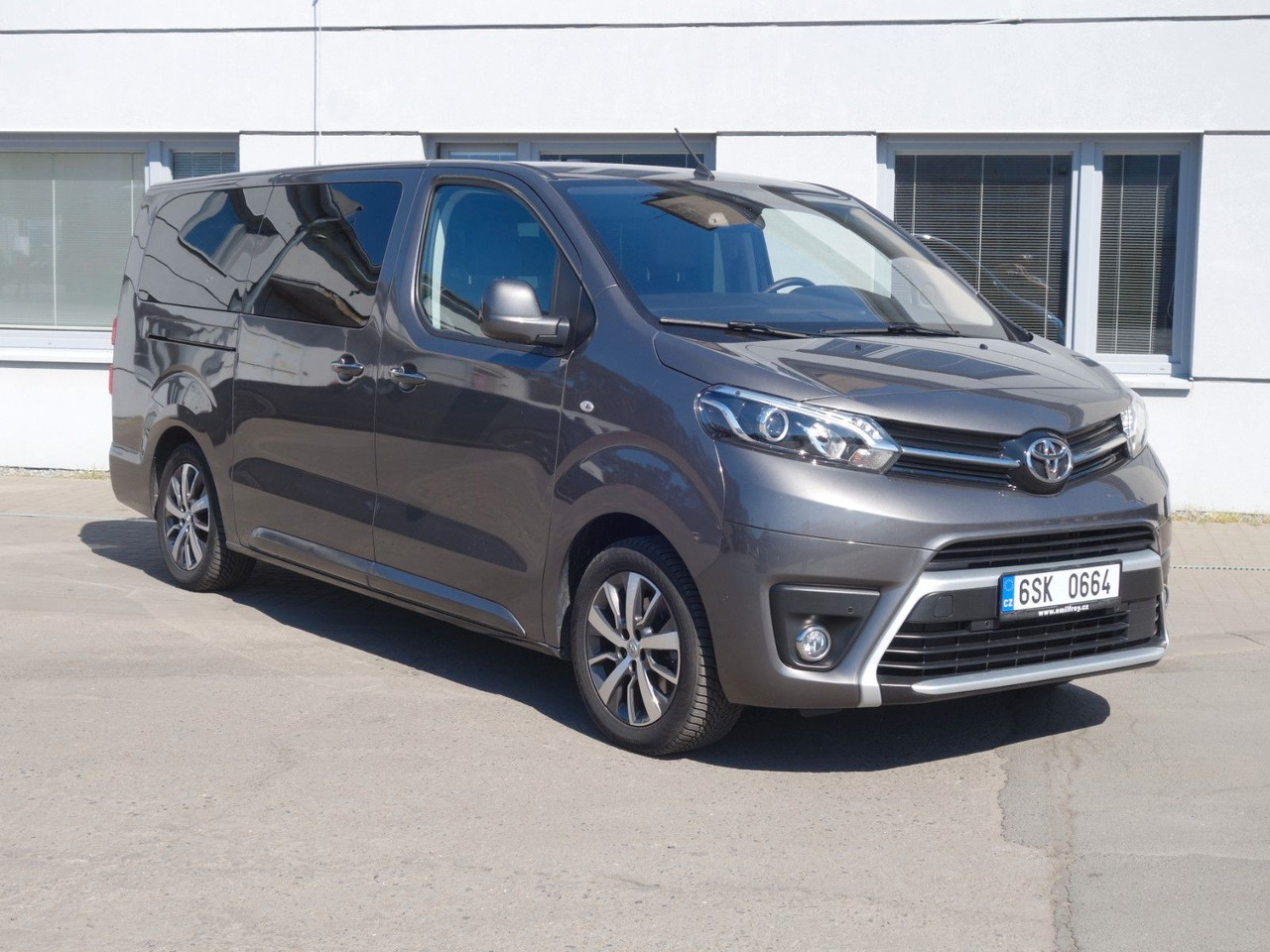 Toyota Proace Verso L2 Executive - Furgoneta de pasajeros: foto 2 Toyota Proace Verso L2 Executive - Furgoneta de pasajeros: foto 2