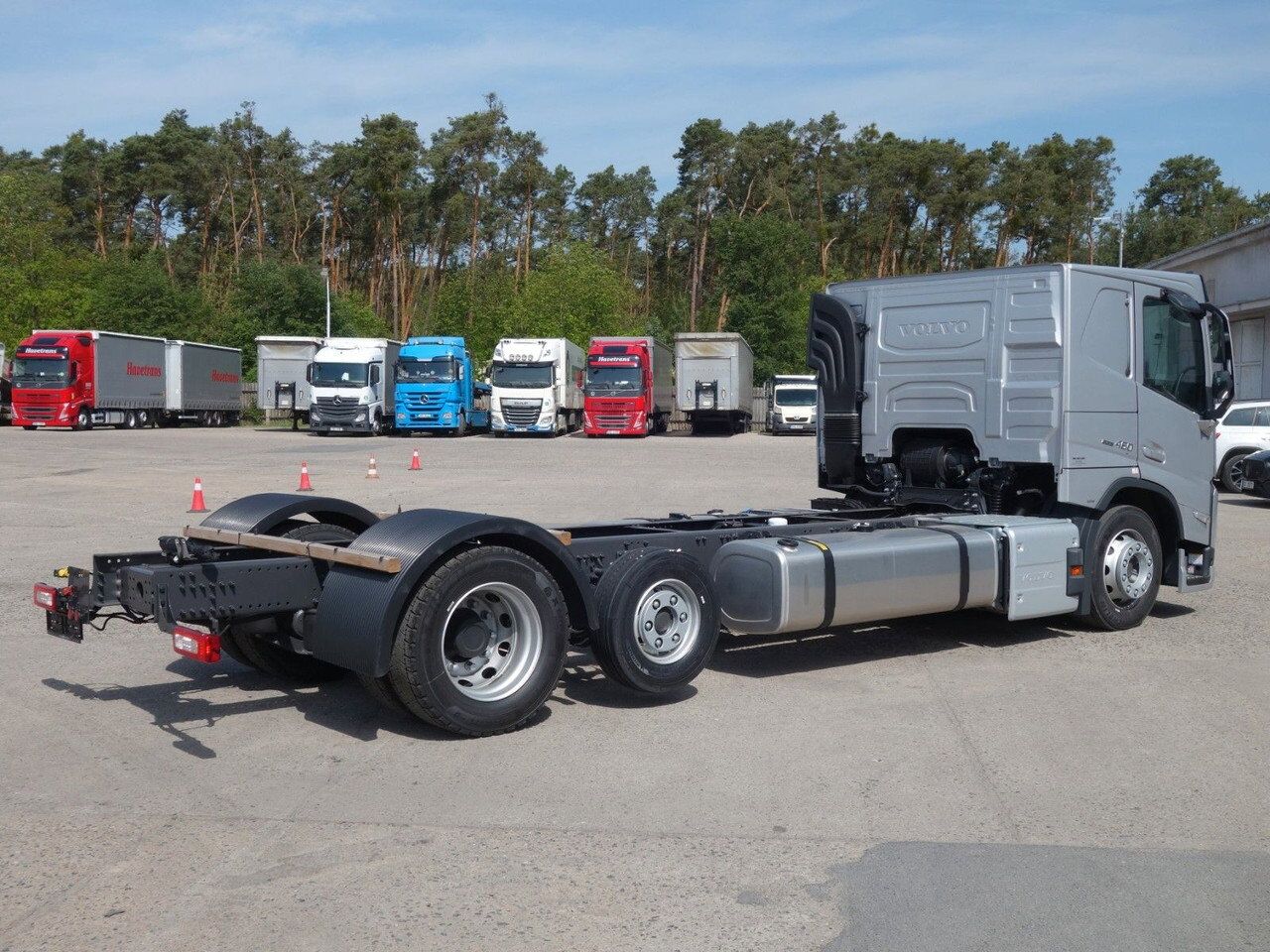 Volvo FM 460 FM13 6x2 Neue RTO , Kassbohrer, Rolfo, Rimo - Camión portavehículos: foto 4 Volvo FM 460 FM13 6x2 Neue RTO , Kassbohrer, Rolfo, Rimo - Camión portavehículos: foto 4