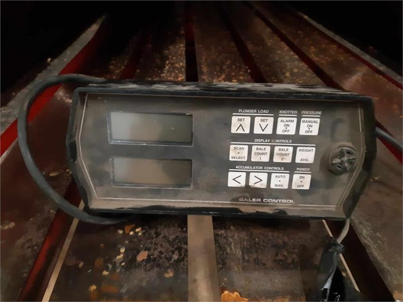 Massey Ferguson 190 - Empacadora de pacas cuadradas: foto 5 Massey Ferguson 190 - Empacadora de pacas cuadradas: foto 5