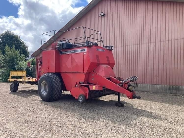 Massey Ferguson LB190 Fieldstar *** m. parkland ballevogn ***  - Empacadora de pacas cuadradas: foto 2 Massey Ferguson LB190 Fieldstar *** m. parkland ballevogn ***  - Empacadora de pacas cuadradas: foto 2