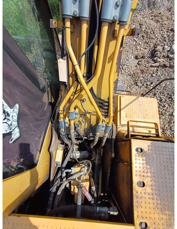 Excavadora de cadenas CAT 318C: foto 8