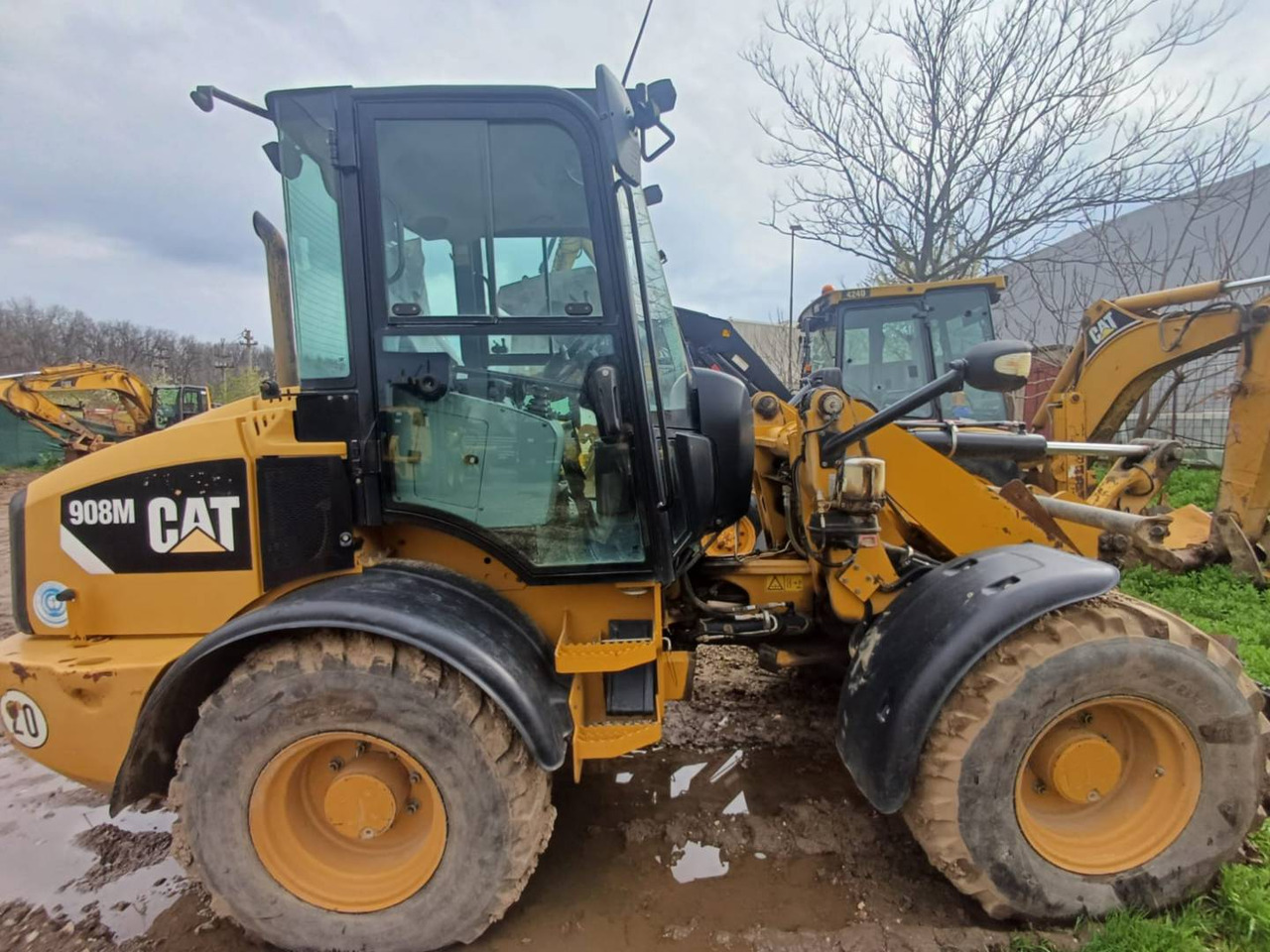 Leasing de CAT 908M CAT 908M: foto 7