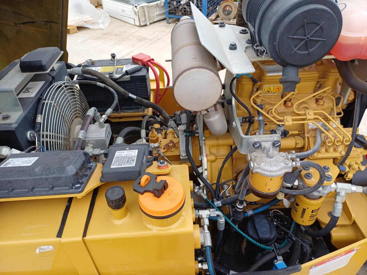 Apisonadora de asfalto CAT CB2.7LRC: foto 9 Apisonadora de asfalto CAT CB2.7LRC: foto 9