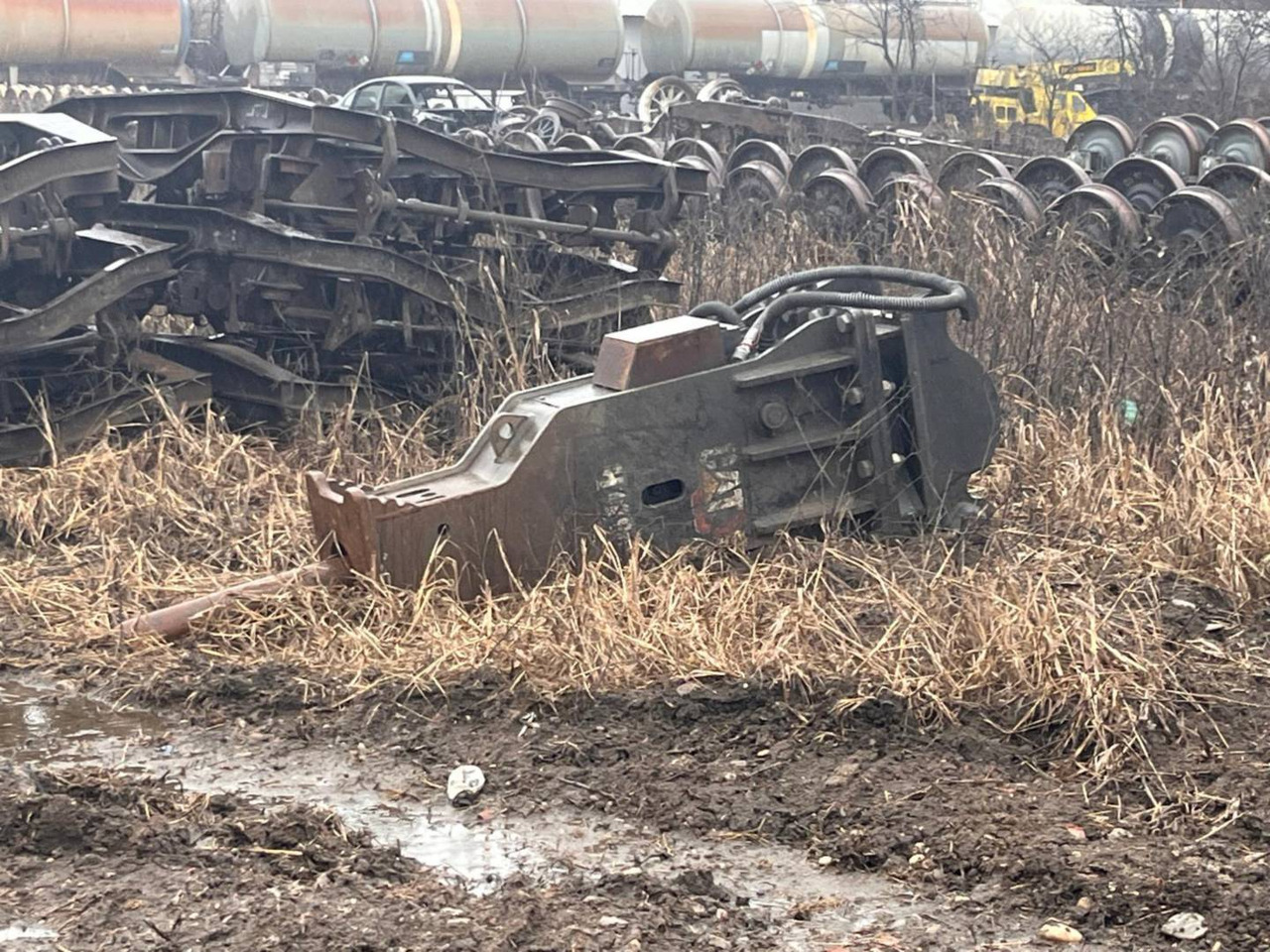 CAT H 130 GC - Martillo hidráulico: foto 3 CAT H 130 GC - Martillo hidráulico: foto 3