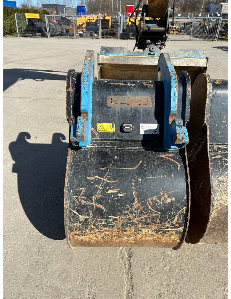 Excavadora de cadenas CAT 323: foto 28