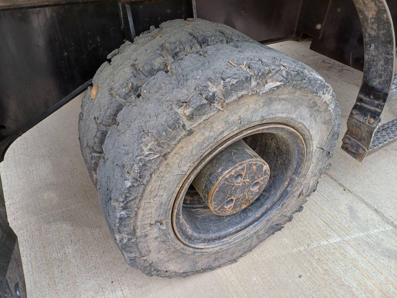 Manipulador de materiales CAT MH3024: foto 15