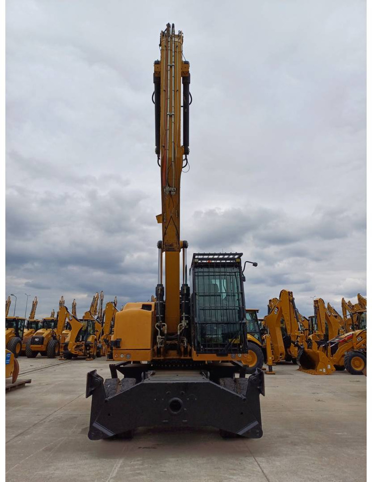 Manipulador de materiales CAT MH3024: foto 9