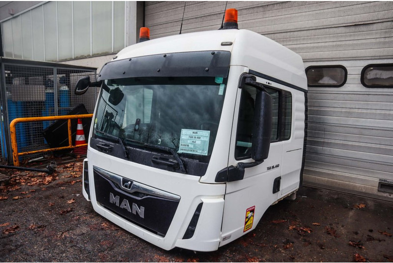 MAN F99L39 TGS EURO6 - Cabina e interior para Camión: foto 3 MAN F99L39 TGS EURO6 - Cabina e interior para Camión: foto 3