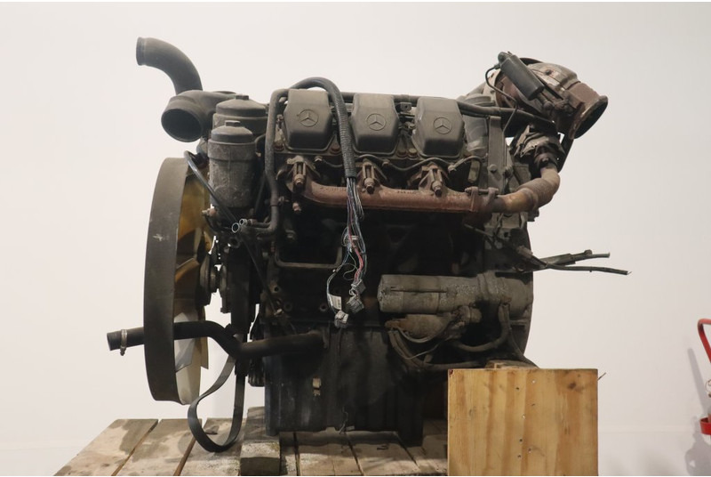 Mercedes-Benz OM501LA EURO3 410PS - Motor para Camión: foto 3 Mercedes-Benz OM501LA EURO3 410PS - Motor para Camión: foto 3