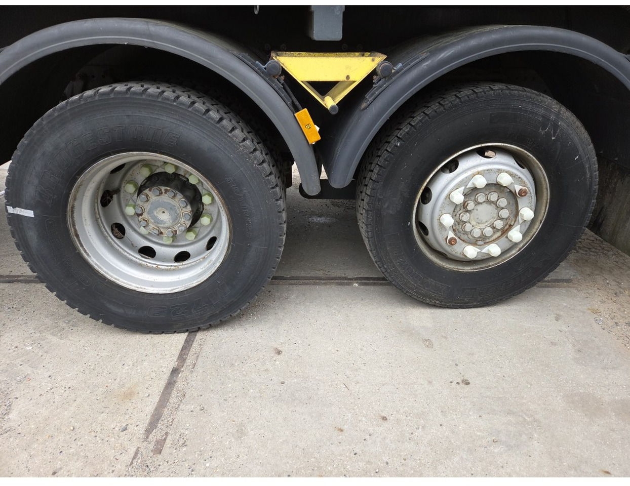 MERCEDES AXOR 2533 6X2 CHASSIS LOW MILEAGE - Camión chasis, Máquina quitanieve: foto 5 MERCEDES AXOR 2533 6X2 CHASSIS LOW MILEAGE - Camión chasis, Máquina quitanieve: foto 5